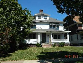 3117 E Derbyshire Road