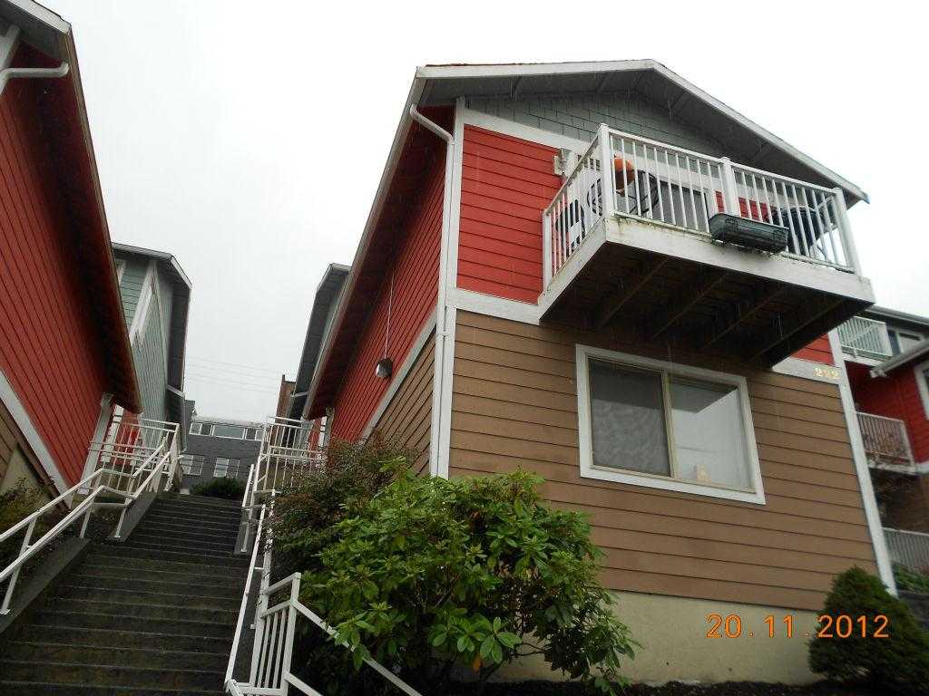 222 Broadway Apt 18