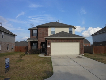 17710 Laurelton Dr