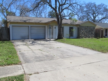12327 Landsdowne Dr