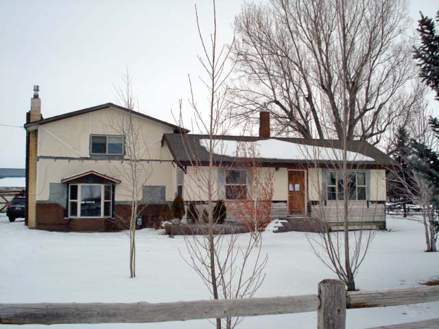 94 N 3900 E