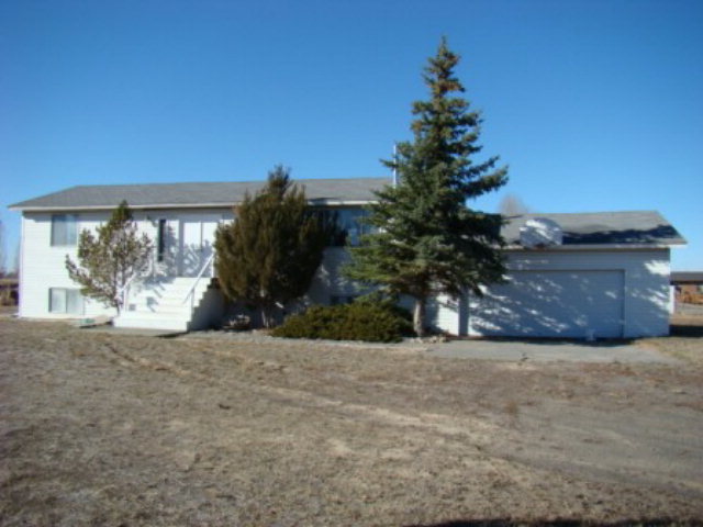 81 W 4557 N