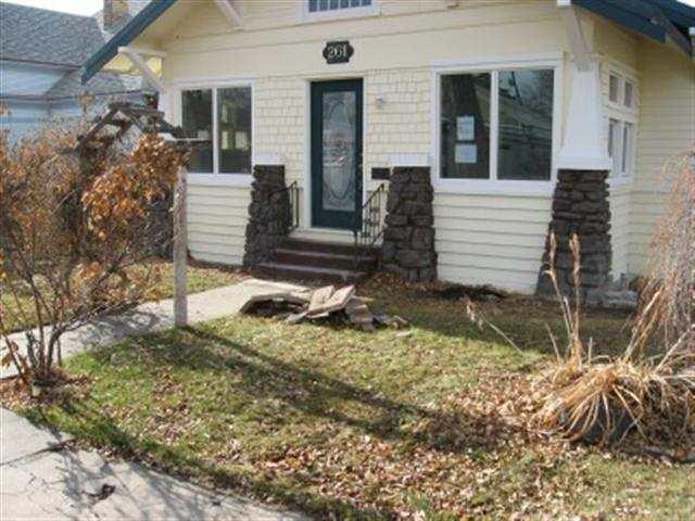 261 7th Ave N
