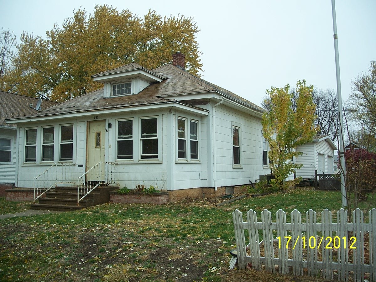 522 Willis Ave