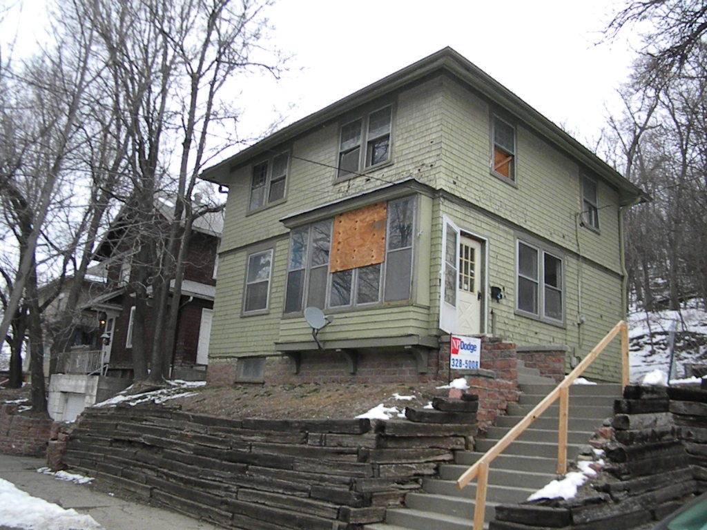 641 S 1st St