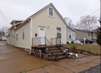 704 Lagro Ave