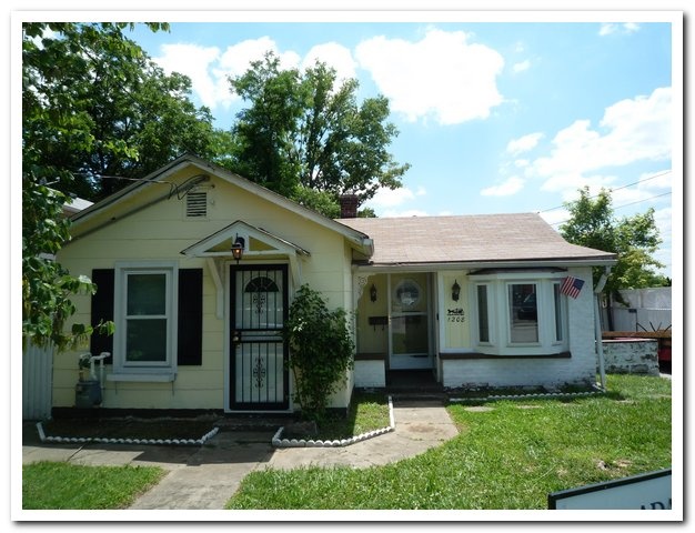 1208 Morgan Ave
