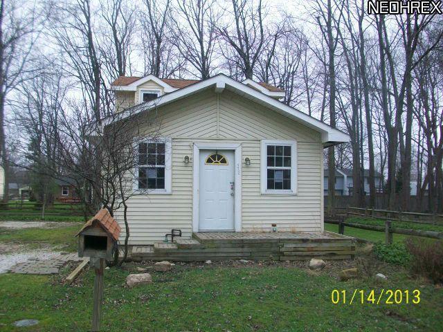 4925 Lakeview Dr