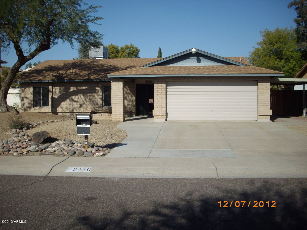 2420 W Redfield Rd