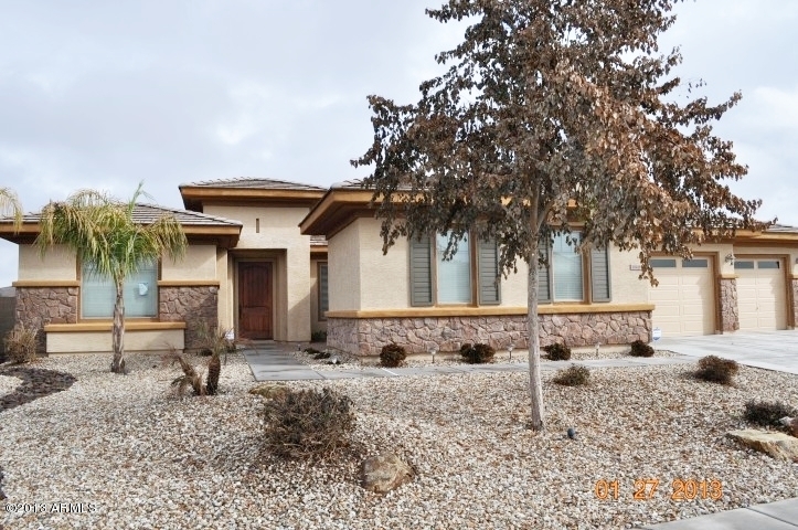 18418 W Luke Ave
