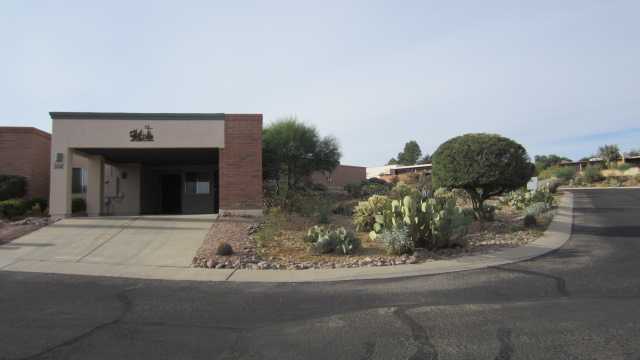 927 N Delacroix Dr