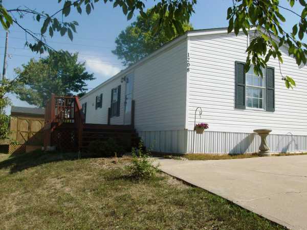 1208 Pier