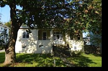 709 Summit Ave