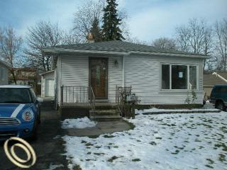 6704 Burr St
