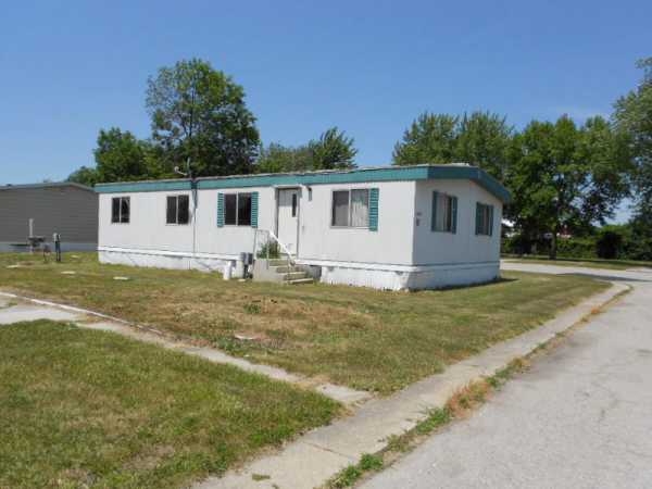 694 Holmes Dr