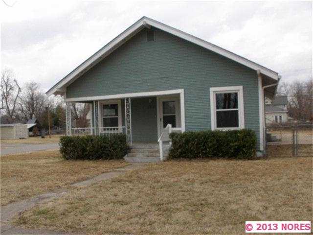224 W College St # 1