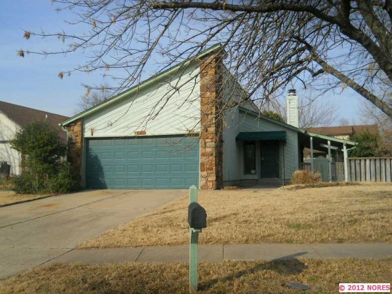 12103 E 88th Pl N