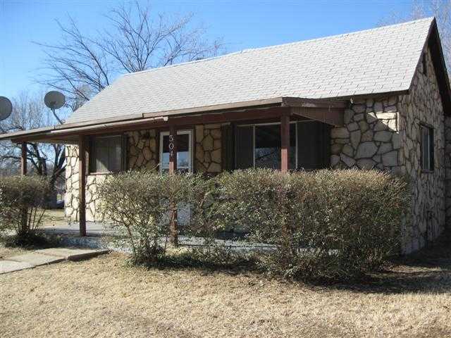 504 S Kickapoo Ave