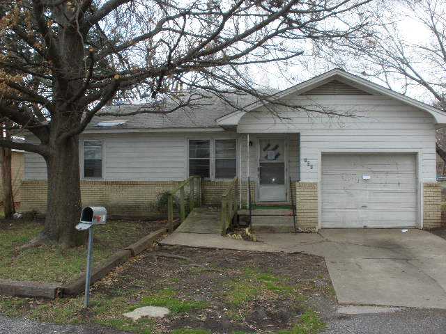 220 Indianola