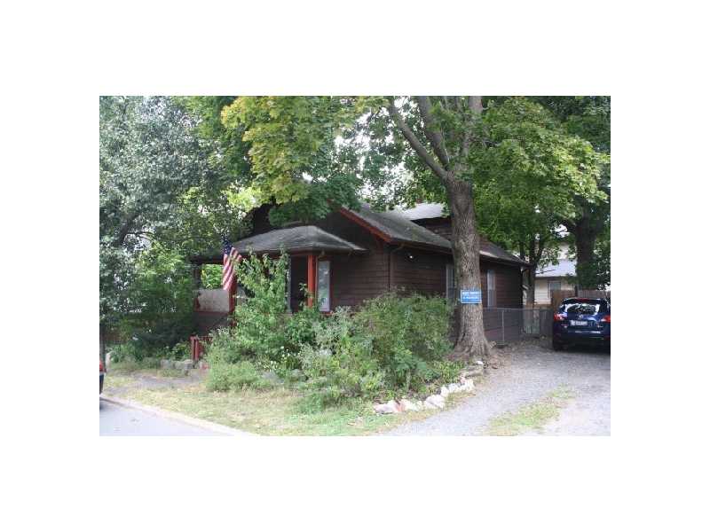 15 Williams St