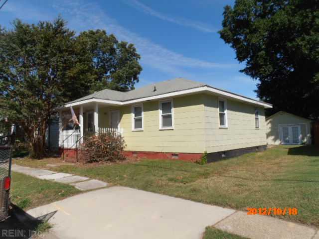 1126 Hullview Ave