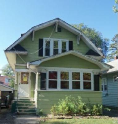 242 W 15th Pl