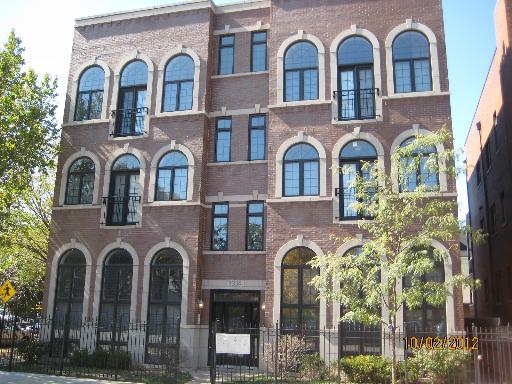 3234 N California Ave Apt 1s