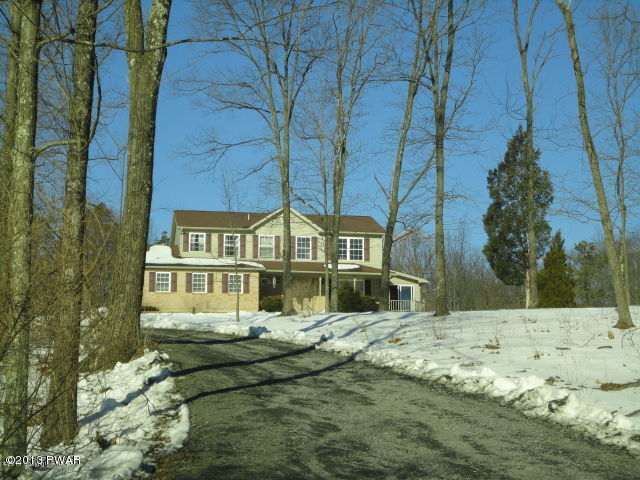 13 Deer Ln