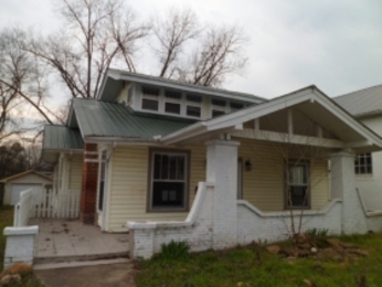 103 Hughes Ave
