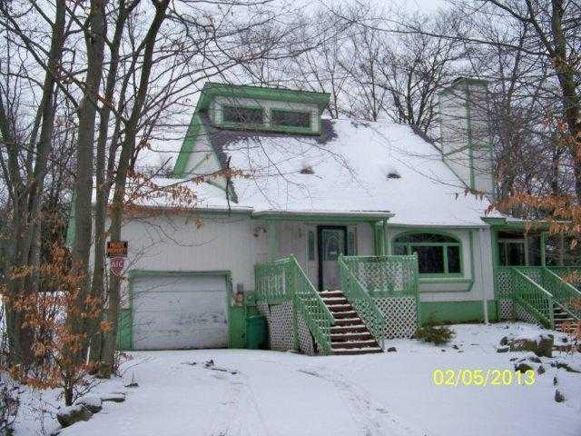 1834 Cayuga Dr