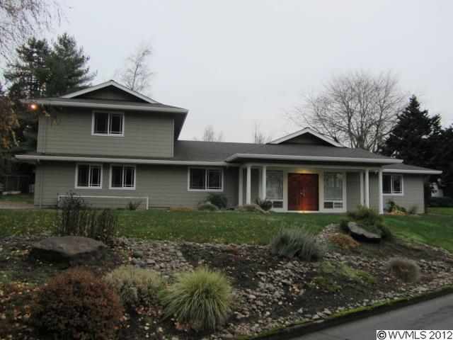 405 Ross Ave