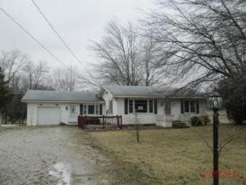 4115 N Huntington R