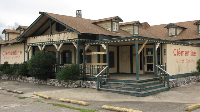 2505 Whitney Ave.