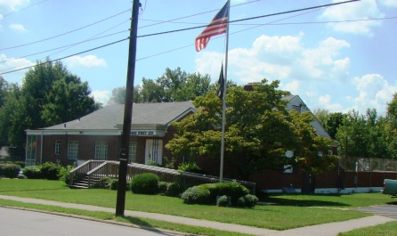800 W Woodlawn Ave