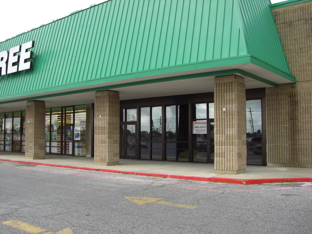 2703 Belle Chasse Hwy.