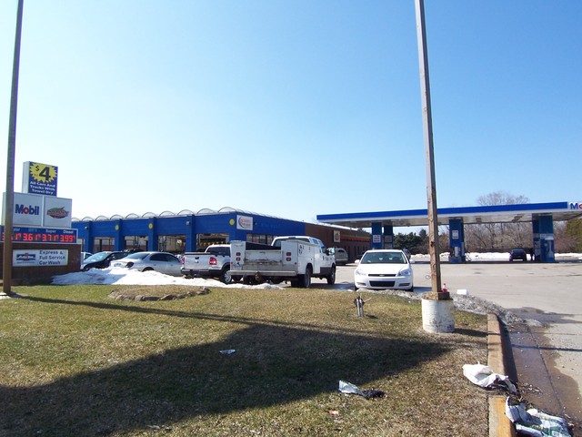 720 S Lapeer Rd