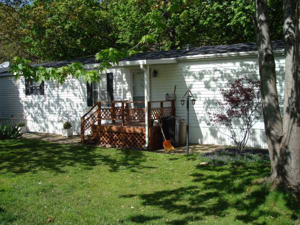 25 Magnolia Dr
