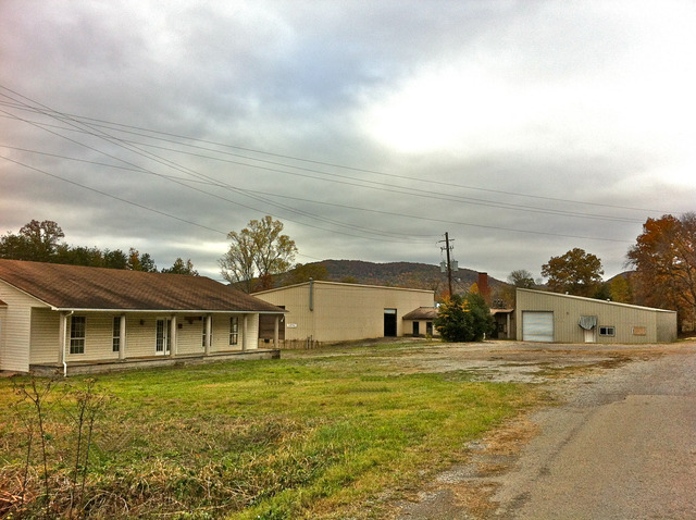 203 Hooker Cemetery Road
