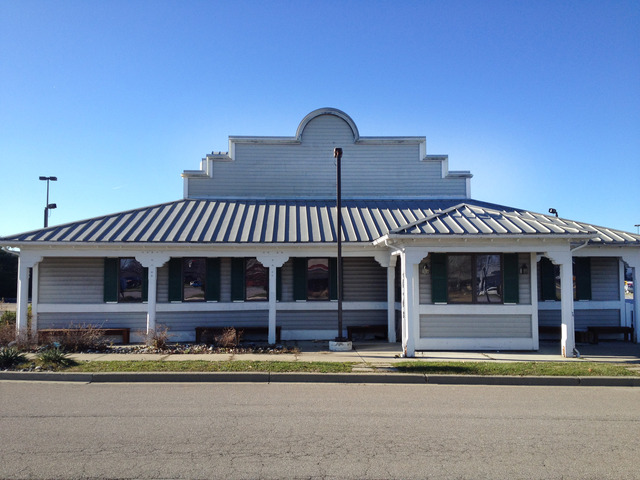 2000 Midway Mall