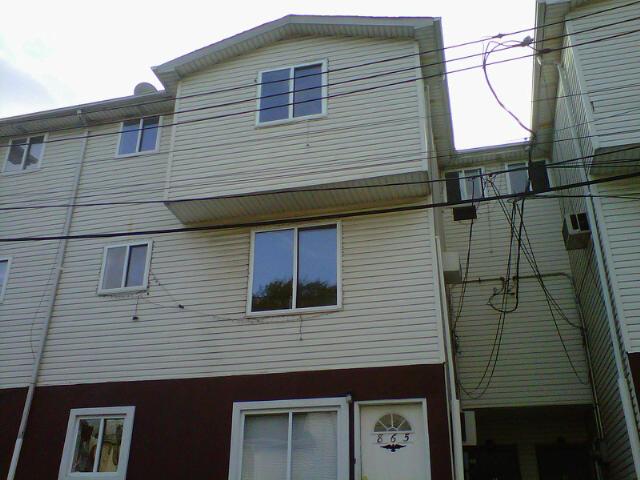 865 Post Avenue