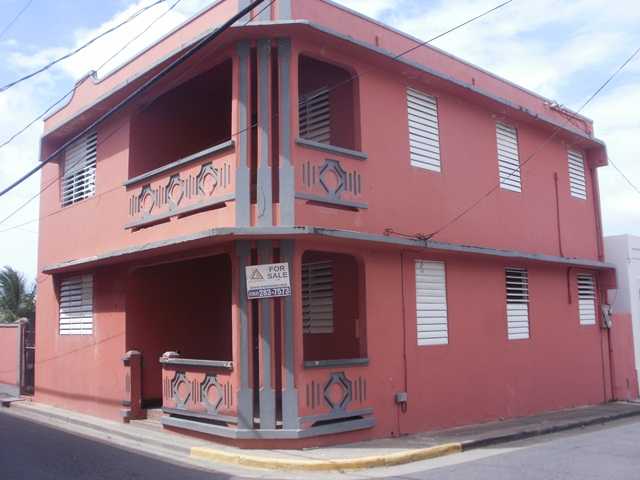 Bo Pueblo Calle Alejandro Salicrup 15