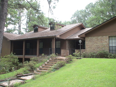 1020 Lexington Ln