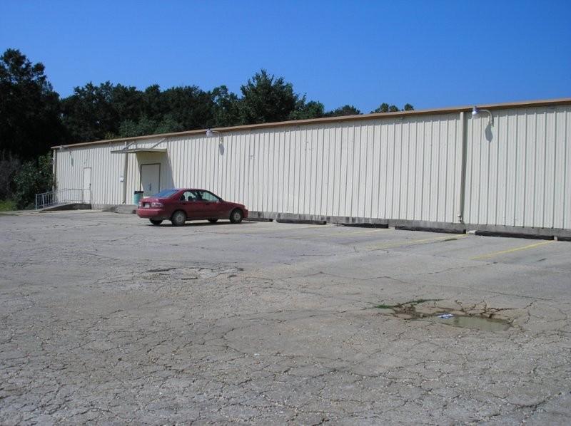 1427 W Linwood Dr