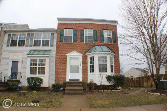 302 Rover Ct