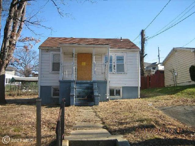 805 Minna Ave