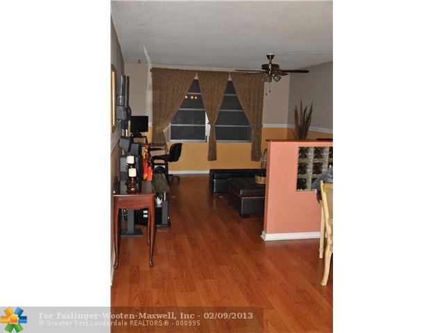 5260 NW 11th St # 407