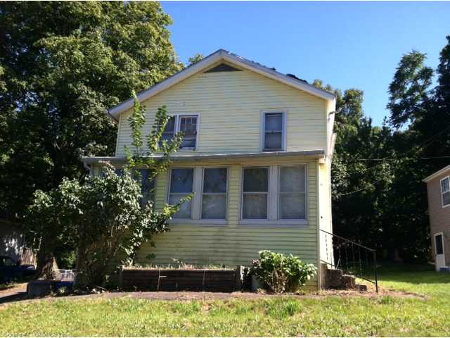 46 Eastview St