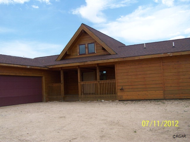 225 Canterbury Ct