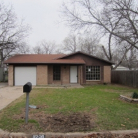 8220 Redonda Dr