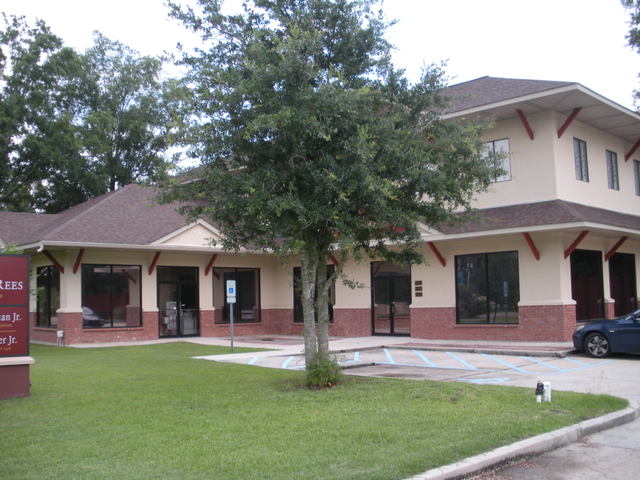 7039 Hwy 190 E. Service Road